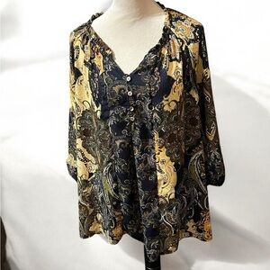 Fig and Flower Black and Gold 3/4 Sleeve Blouse